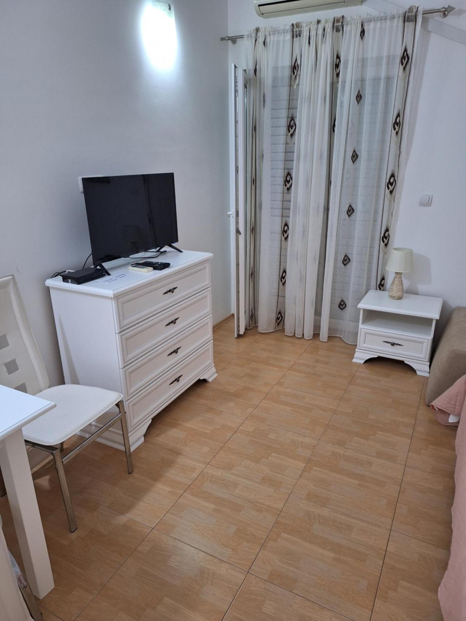 Apartmani P&M ติวัต ภายนอก รูปภาพ